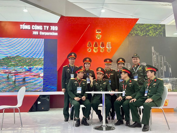 Các sĩ quan đang lên chiến lược phát triển 789bet